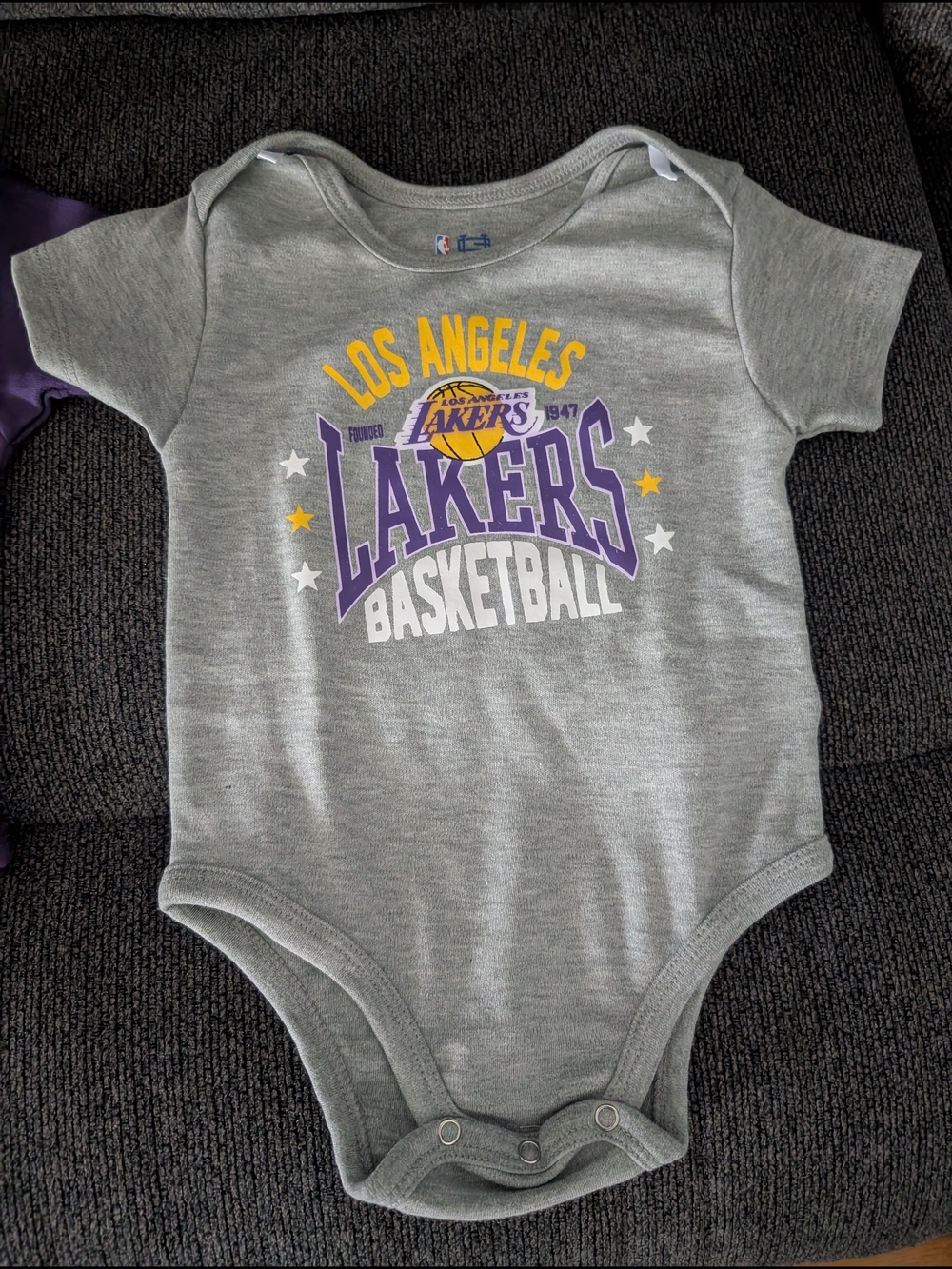 Los Angeles Lakers Baby Bodysuit Set - Purple, White, Gray - Picture 4 of 4